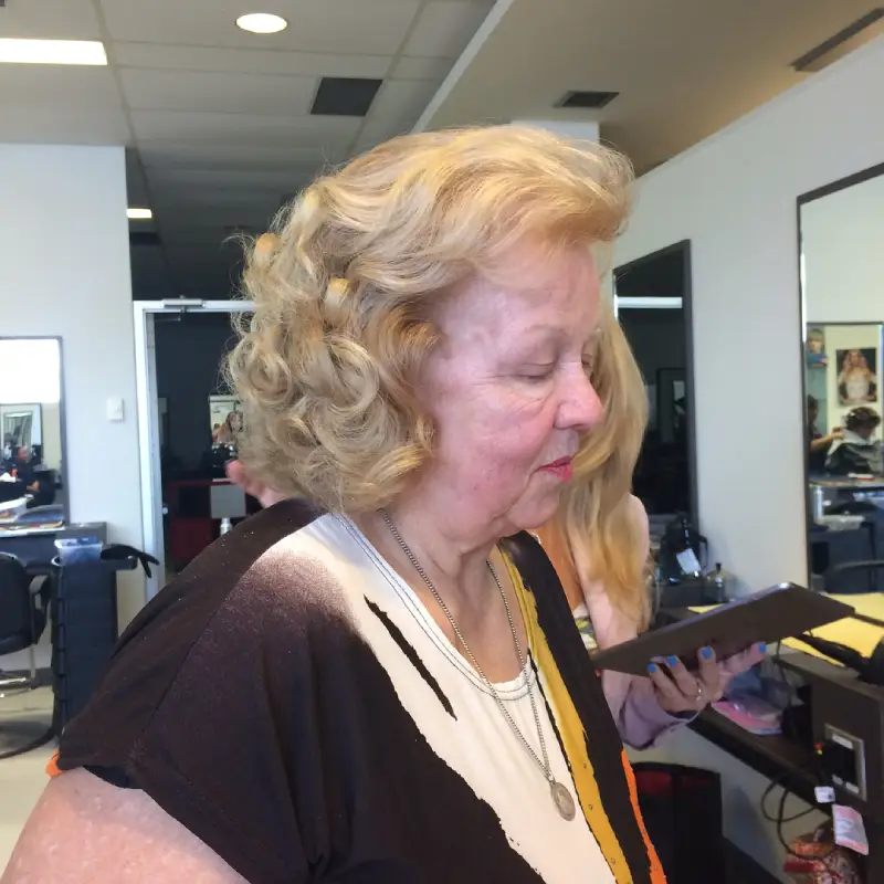 curly haircut for women over 75