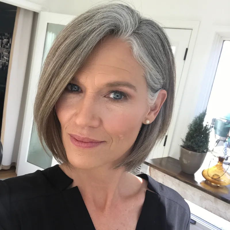 low maintenance short haircuts for older women