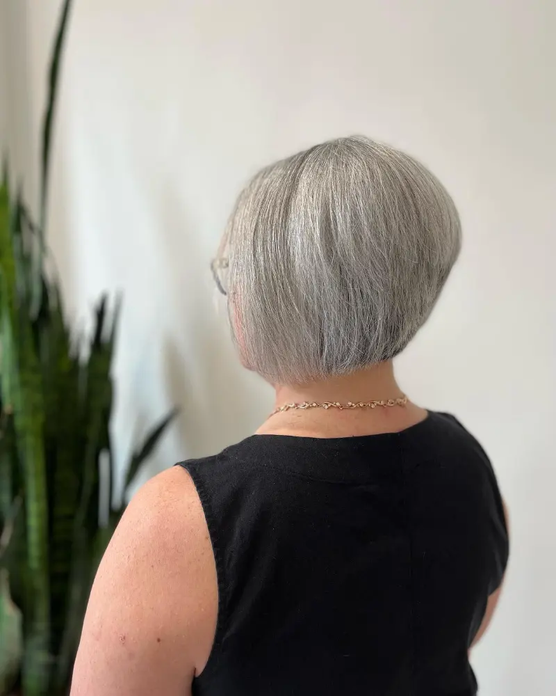 low maintenance short haircuts for older women