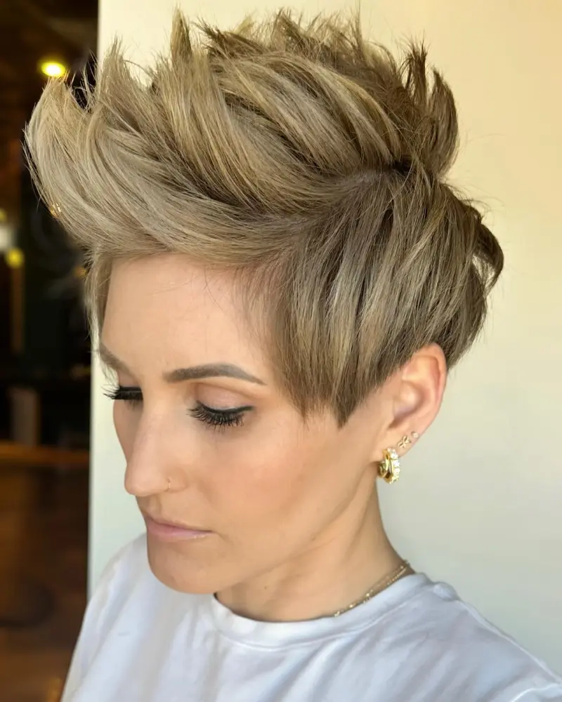 low maintenance short haircuts for older women