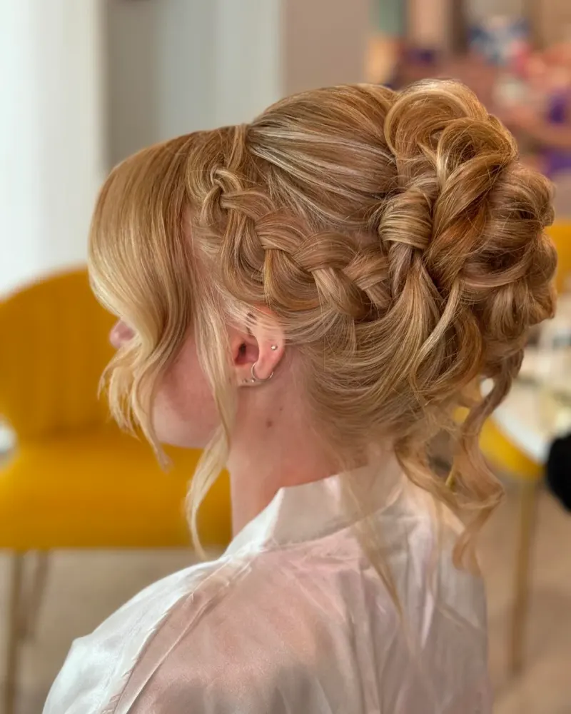 prom hairstyle for medium length hair