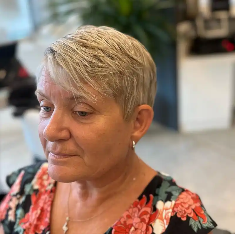 Short Haircuts for Older Women