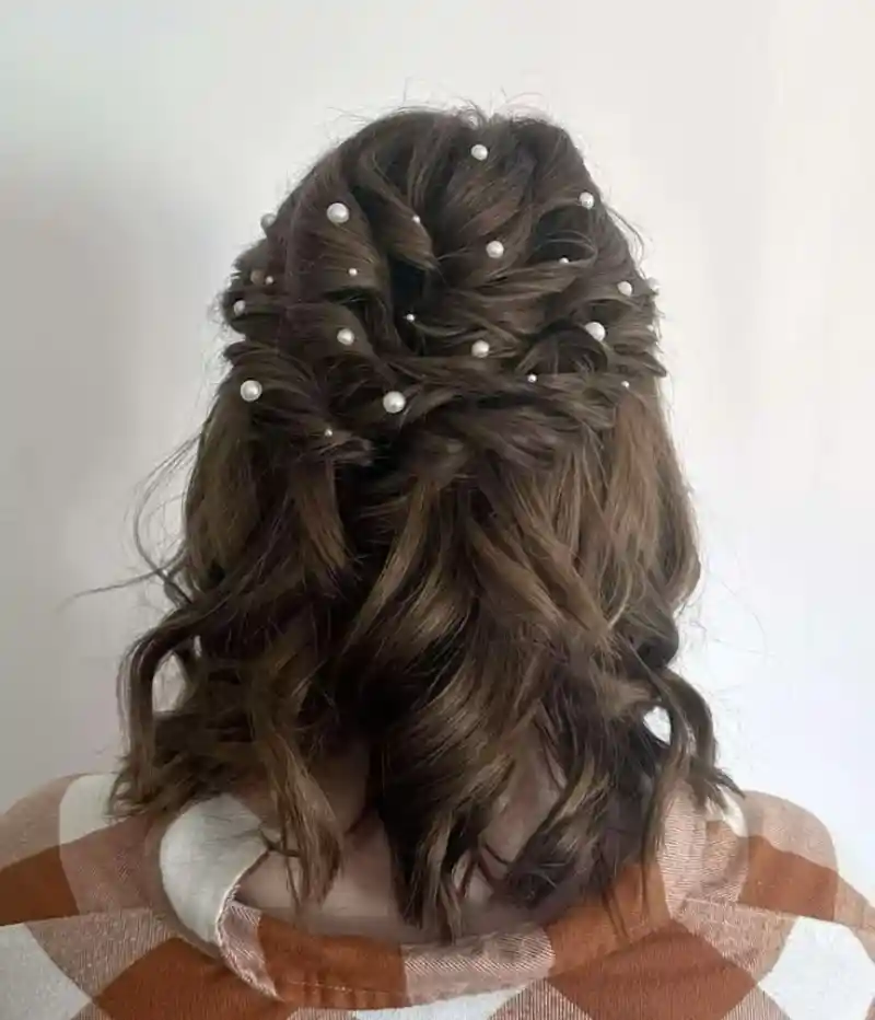 Short Prom Hairstyles That Look Elegant and Effortless