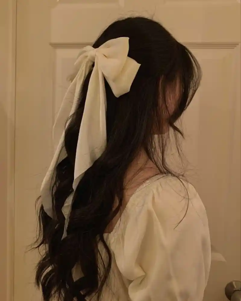 You’ll Never Believe How Cute These Winter Hairstyles Are